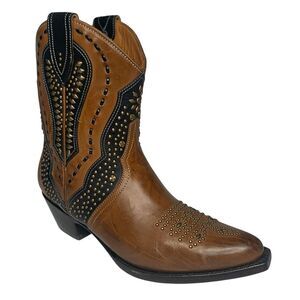 Frye Tulsa Stud Short Boot Size 7 Brown Black Studded Western Cowboy Ankle Boot